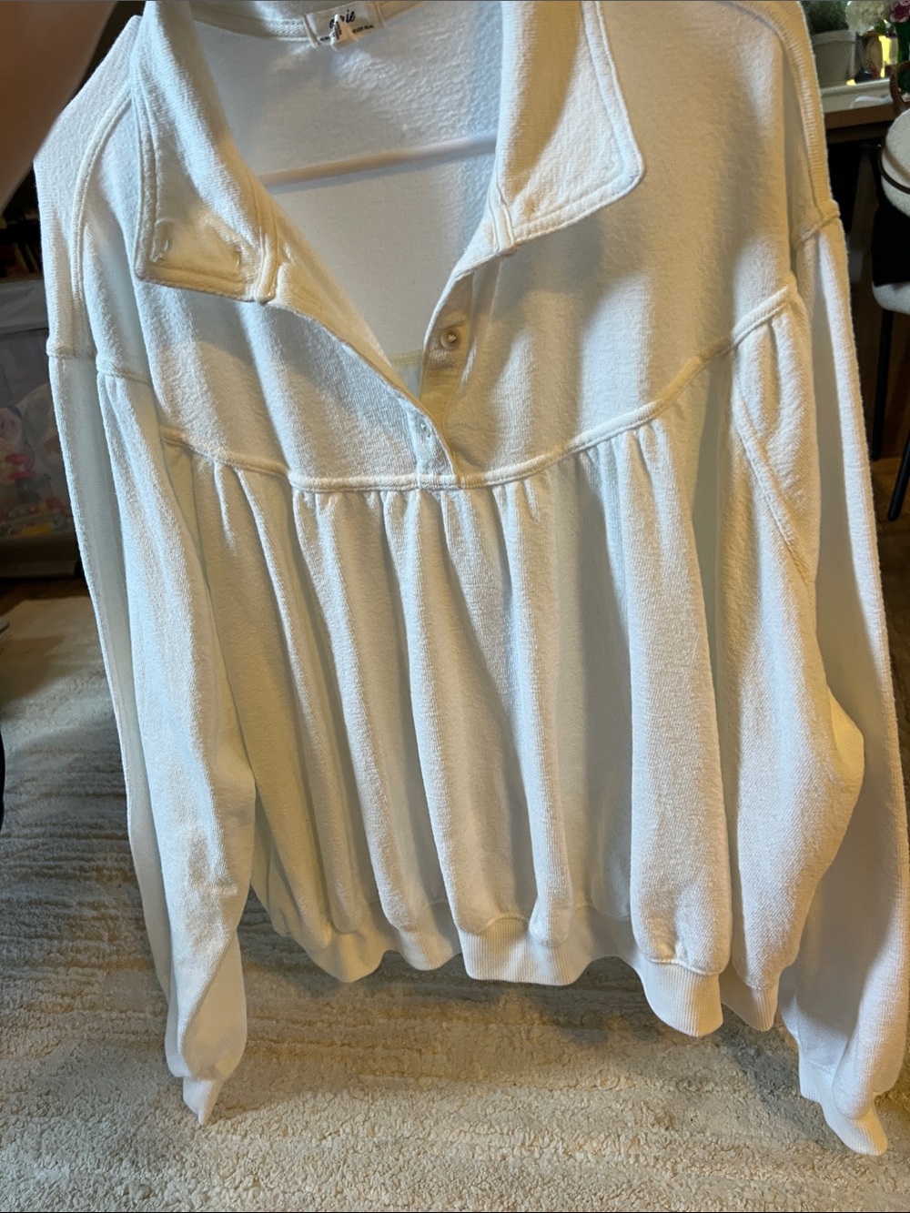 American Eagle Outfitters Cream Button-Neck Pullover Hoodie